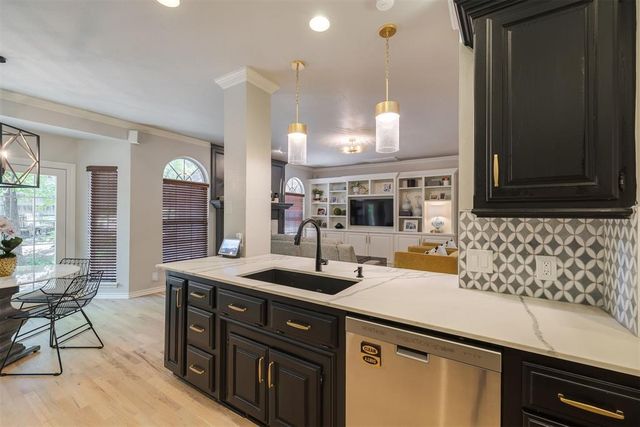 409 N Bradbury Drive, Edmond, OK 73034