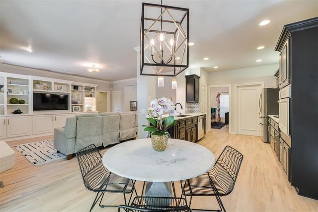 409 N Bradbury Drive, Edmond, OK 73034