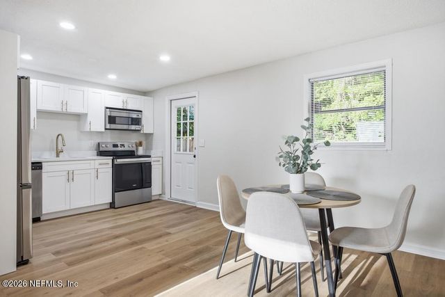 1416 EOLA Court, Jacksonville, FL 32205