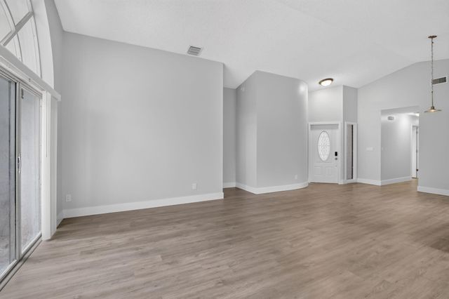 1371 SW 181ST Avenue, Pembroke Pines, FL 33029