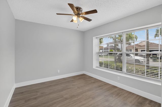 1371 SW 181ST Avenue, Pembroke Pines, FL 33029