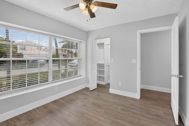 1371 SW 181ST Avenue, Pembroke Pines, FL 33029