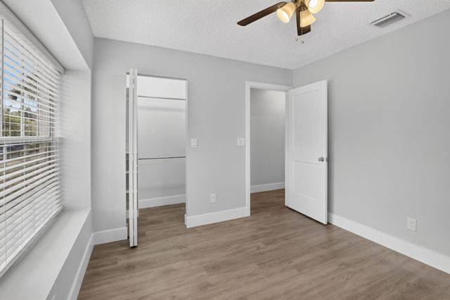 1371 SW 181ST Avenue, Pembroke Pines, FL 33029