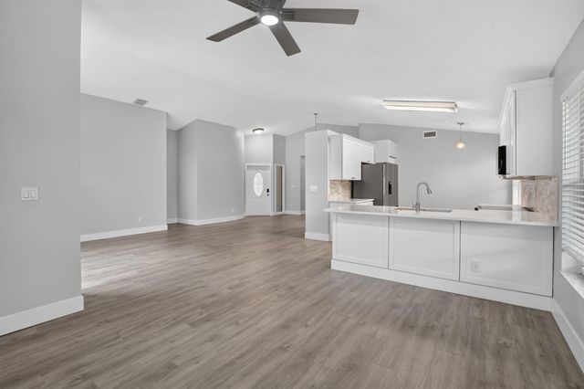 1371 SW 181ST Avenue, Pembroke Pines, FL 33029