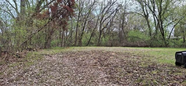 1830 Howard Street N, Maplewood, MN 55109