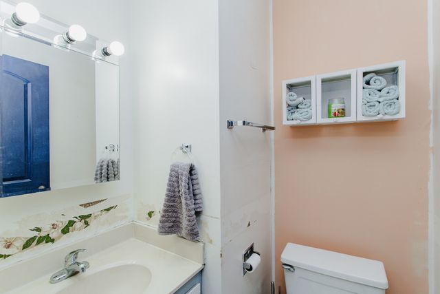 5151 N EAST RIVER Road 125A, Chicago, IL 60656