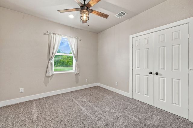 545 Mckittrick Court, Godley, TX 76044
