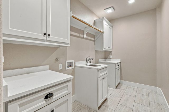 545 Mckittrick Court, Godley, TX 76044