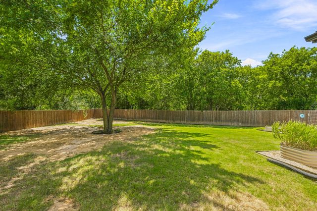 545 Mckittrick Court, Godley, TX 76044