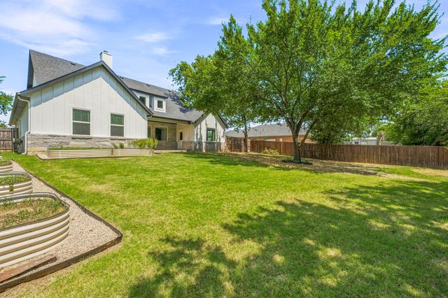 545 Mckittrick Court, Godley, TX 76044