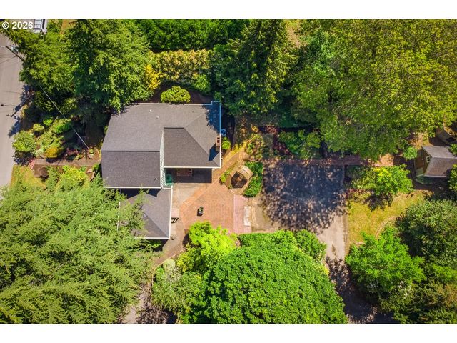 6434 Sw BRUGGER St, Portland, OR 97219