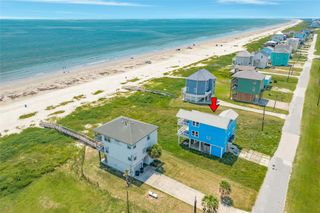 22915 Gulf Drive, Galveston, TX 77554