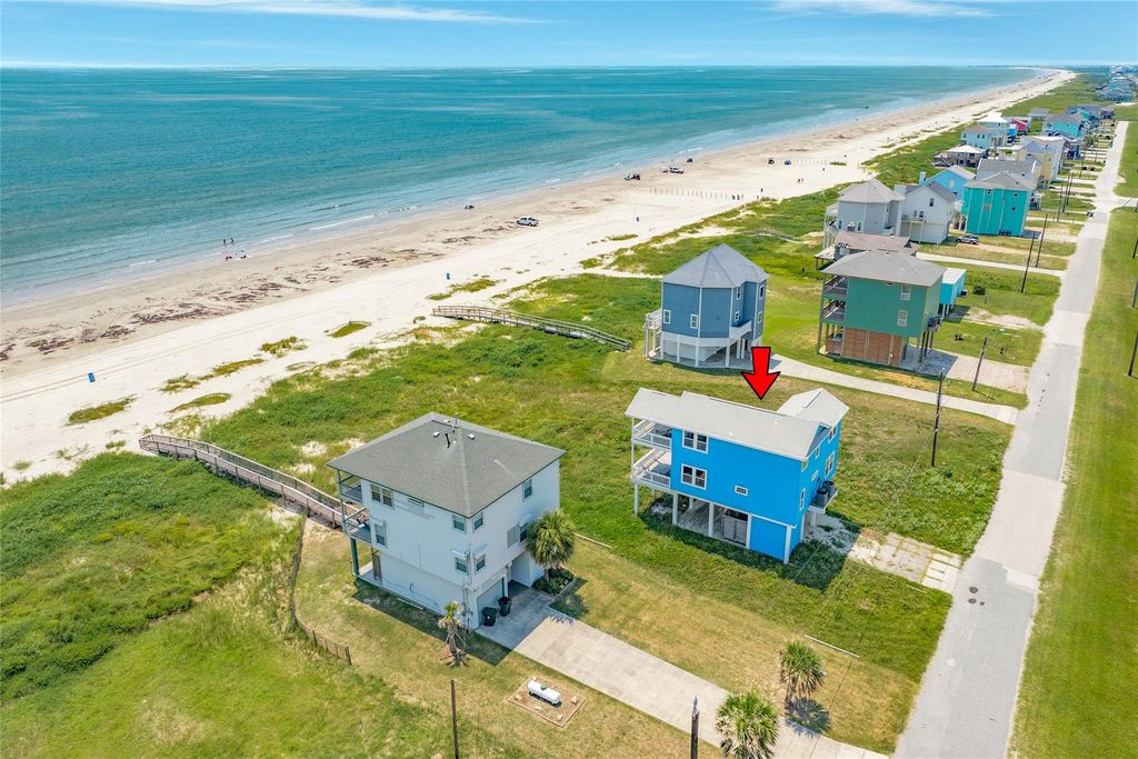 22915 Gulf Drive, Galveston, TX 77554