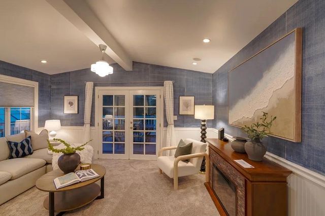 467 Avalon Drive, South San Francisco, CA 94080