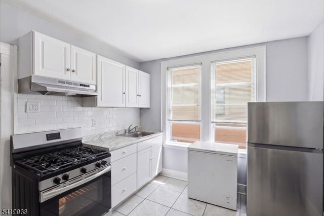 124 Paine Ave, Irvington Twp., NJ 07111