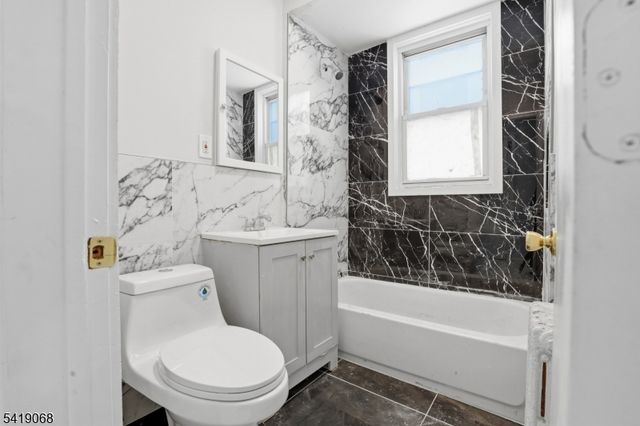 124 Paine Ave, Irvington Twp., NJ 07111