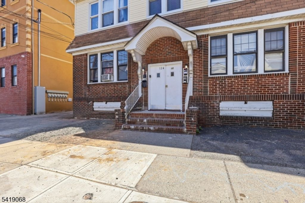 124 Paine Ave, Irvington Twp., NJ 07111 — photo 4