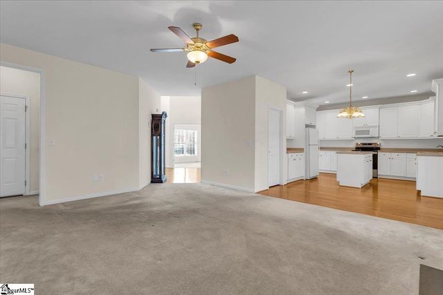 1105 Farming Creek Drive, Simpsonville, SC 29680