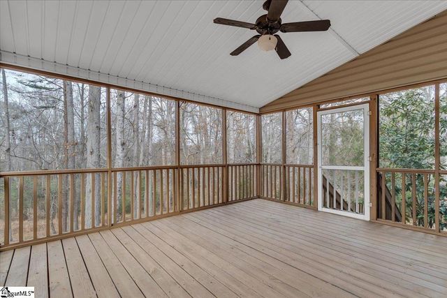 1105 Farming Creek Drive, Simpsonville, SC 29680