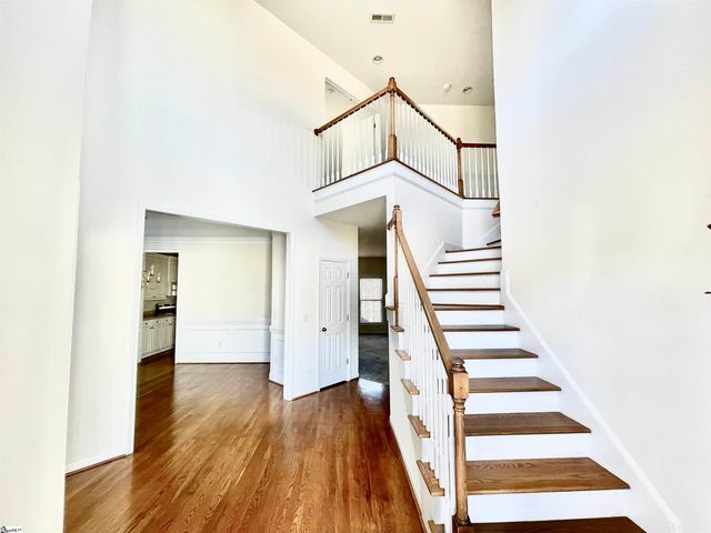 1105 Farming Creek Drive, Simpsonville, SC 29680