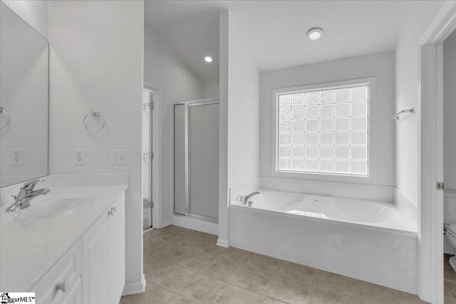 1105 Farming Creek Drive, Simpsonville, SC 29680