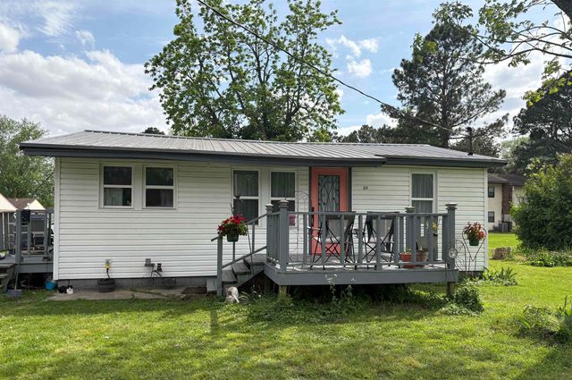 631 E Castleberry Street, Piggott, AR 72454