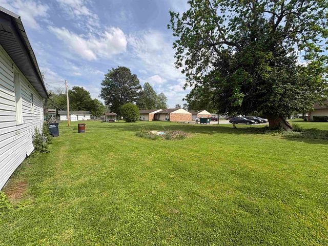 631 E Castleberry Street, Piggott, AR 72454