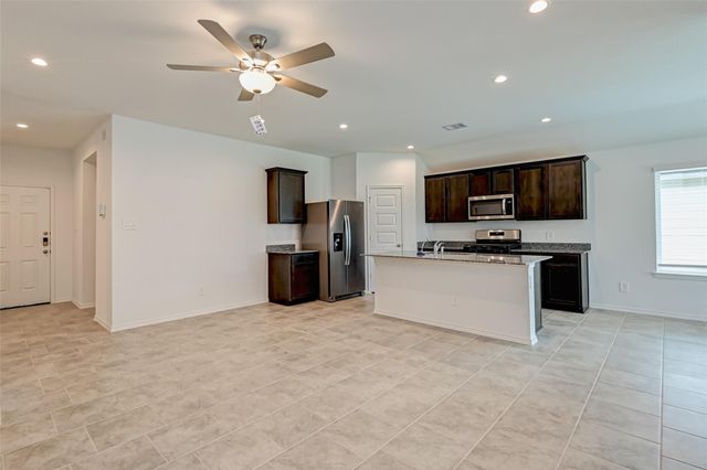 7531 Cynomys Ct, Rosharon, TX 77583