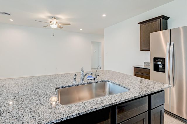 7531 Cynomys Ct, Rosharon, TX 77583