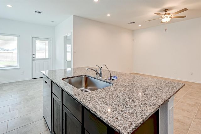 7531 Cynomys Ct, Rosharon, TX 77583