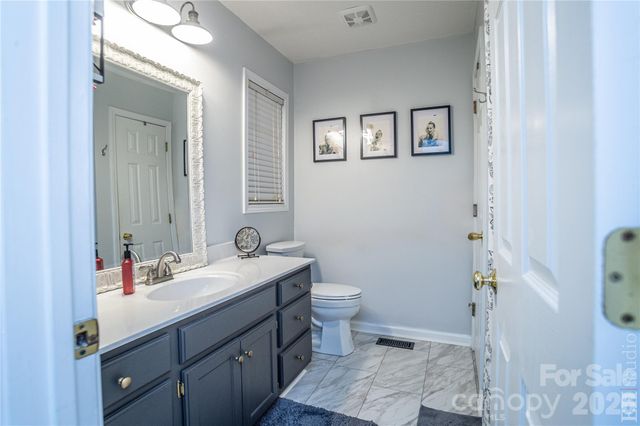 3321 39th Avenue Court NE 5, Hickory, NC 28601