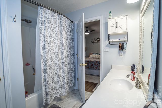 3321 39th Avenue Court NE 5, Hickory, NC 28601