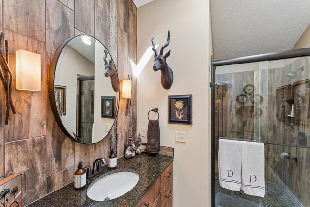 4550 E Bannister Road, Springfield, MO 65809