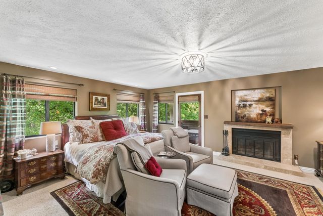 4550 E Bannister Road, Springfield, MO 65809