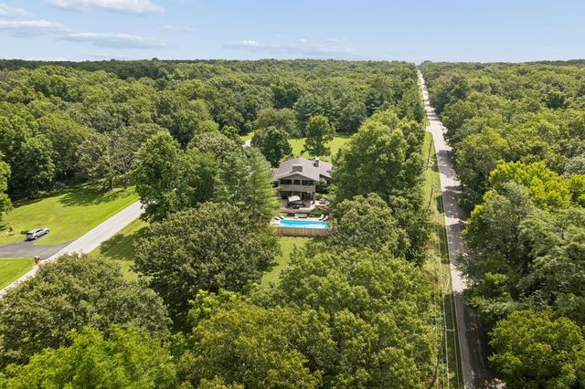 4550 E Bannister Road, Springfield, MO 65809