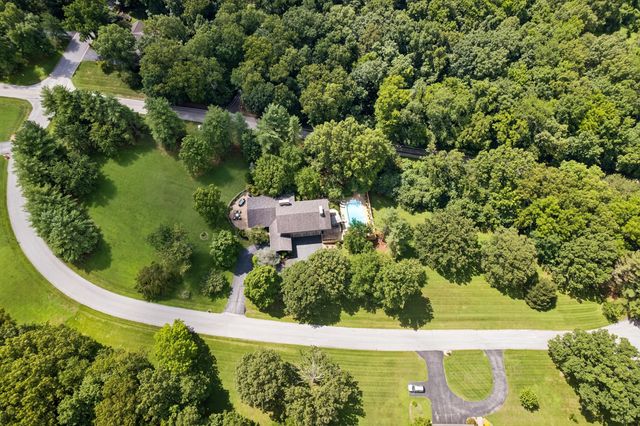 4550 E Bannister Road, Springfield, MO 65809