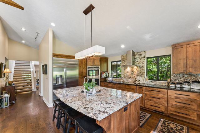 4550 E Bannister Road, Springfield, MO 65809