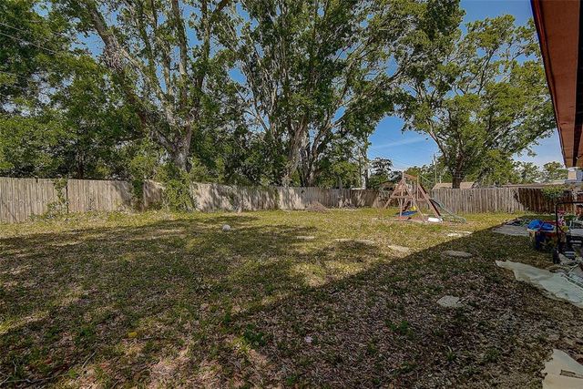 15204 WESTMINISTER AVENUE, Clearwater, FL 33760