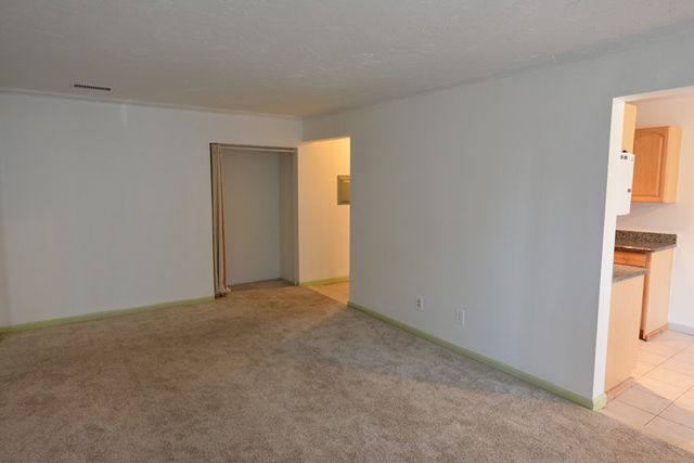 36 Shrewsbury Green Dr E, Shrewsbury, MA 01545
