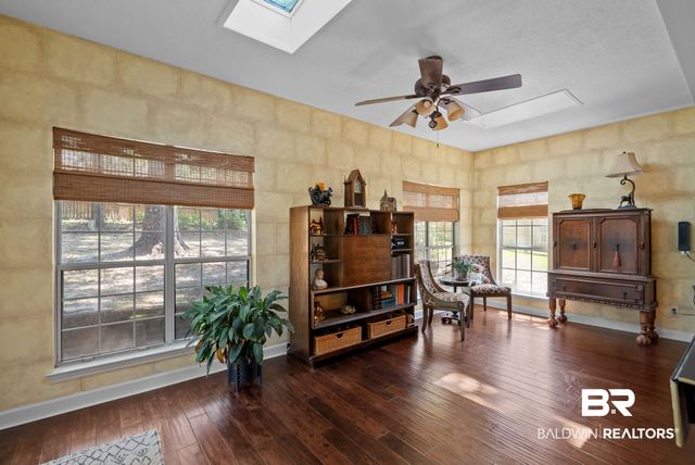 1313 E Carson Rd, Mobile, AL 36695