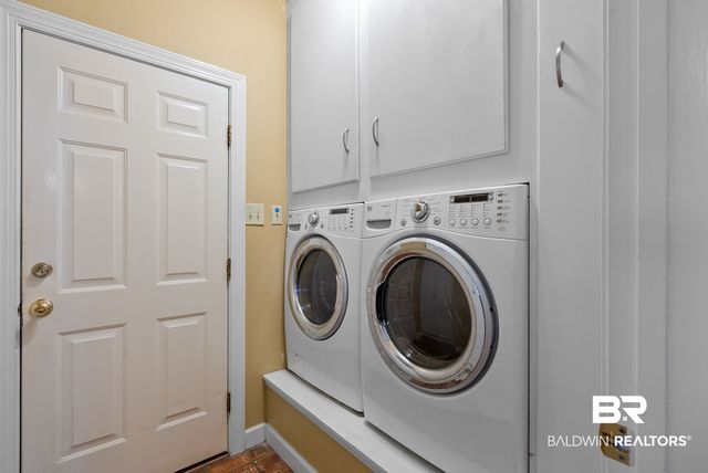 1313 E Carson Rd, Mobile, AL 36695