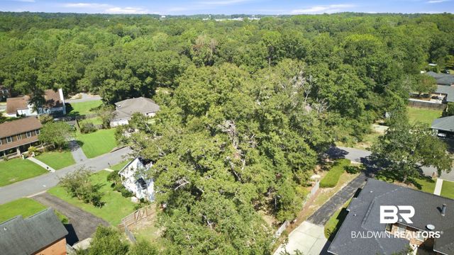 1313 E Carson Rd, Mobile, AL 36695
