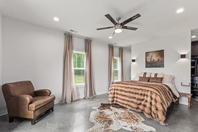 7909 Bill Moss Rd, White House, TN 37188