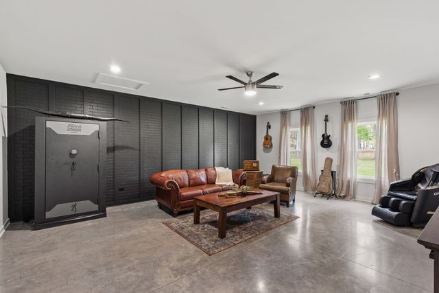 7909 Bill Moss Rd, White House, TN 37188