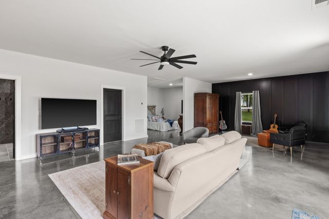 7909 Bill Moss Rd, White House, TN 37188