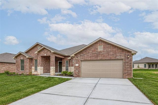 1643 N 156th Street, Basehor, KS 66007