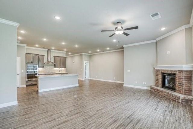 1643 N 156th Street, Basehor, KS 66007