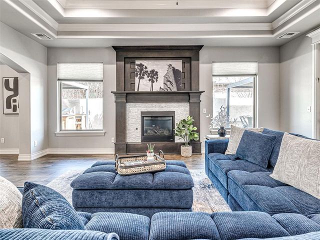 1065 Villas Creek Drive, Edmond, OK 73003