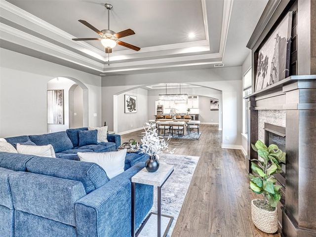 1065 Villas Creek Drive, Edmond, OK 73003