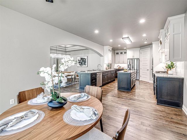 1065 Villas Creek Drive, Edmond, OK 73003